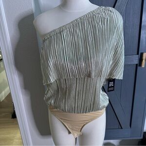 NWT Express Rachel Zoe One-Shoulder Metallic Top. Size Medium